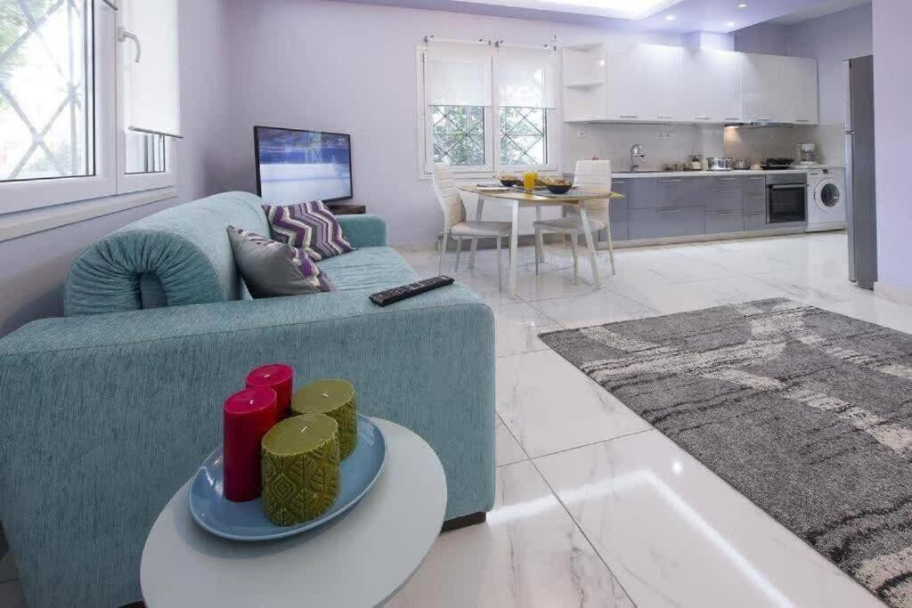 Villa Modern Fully-Equipped House, 5 Min Walk From Metro Atene Esterno foto